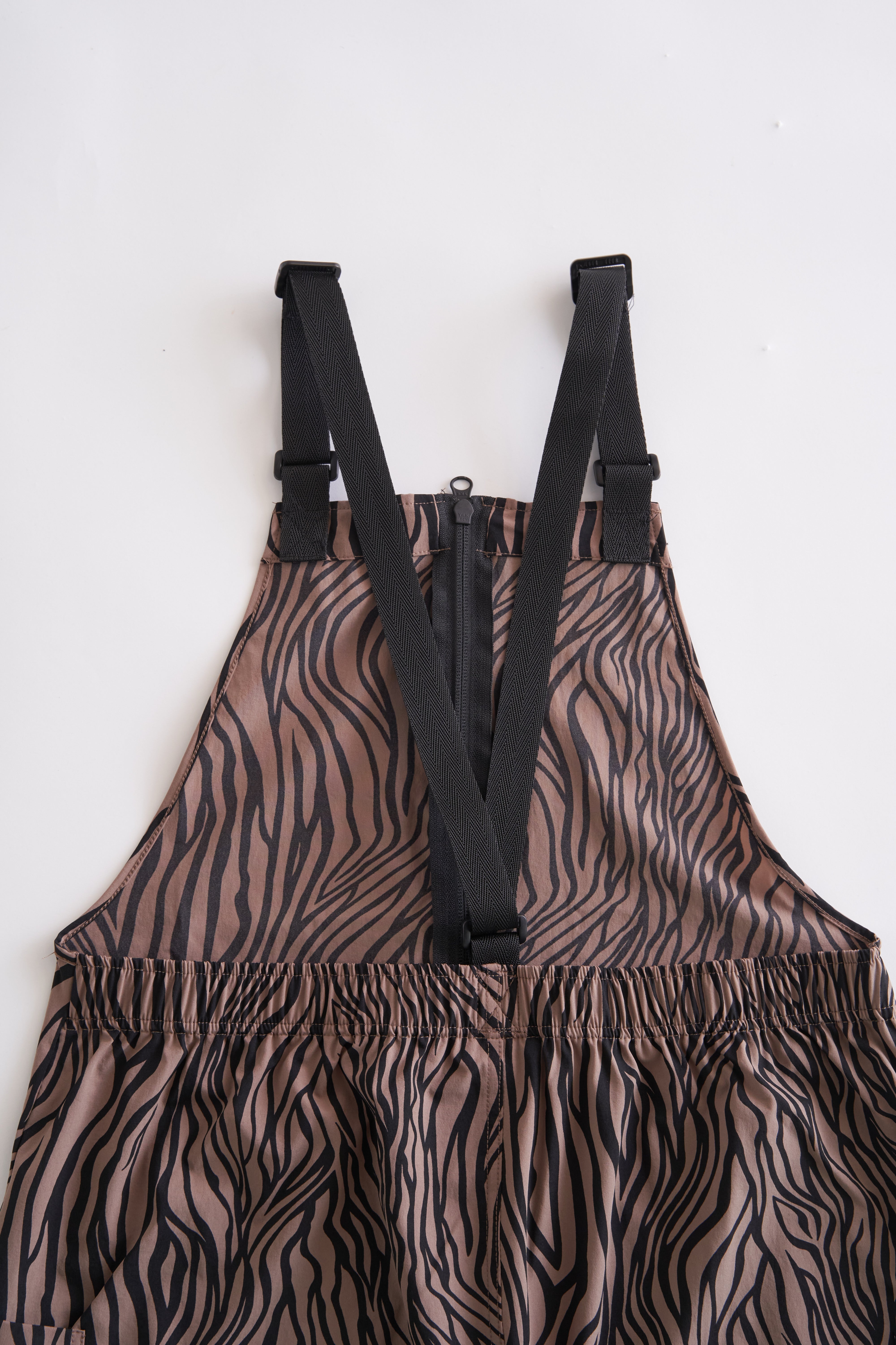 THOUSAND MILE / SALOPETTE SKIRT