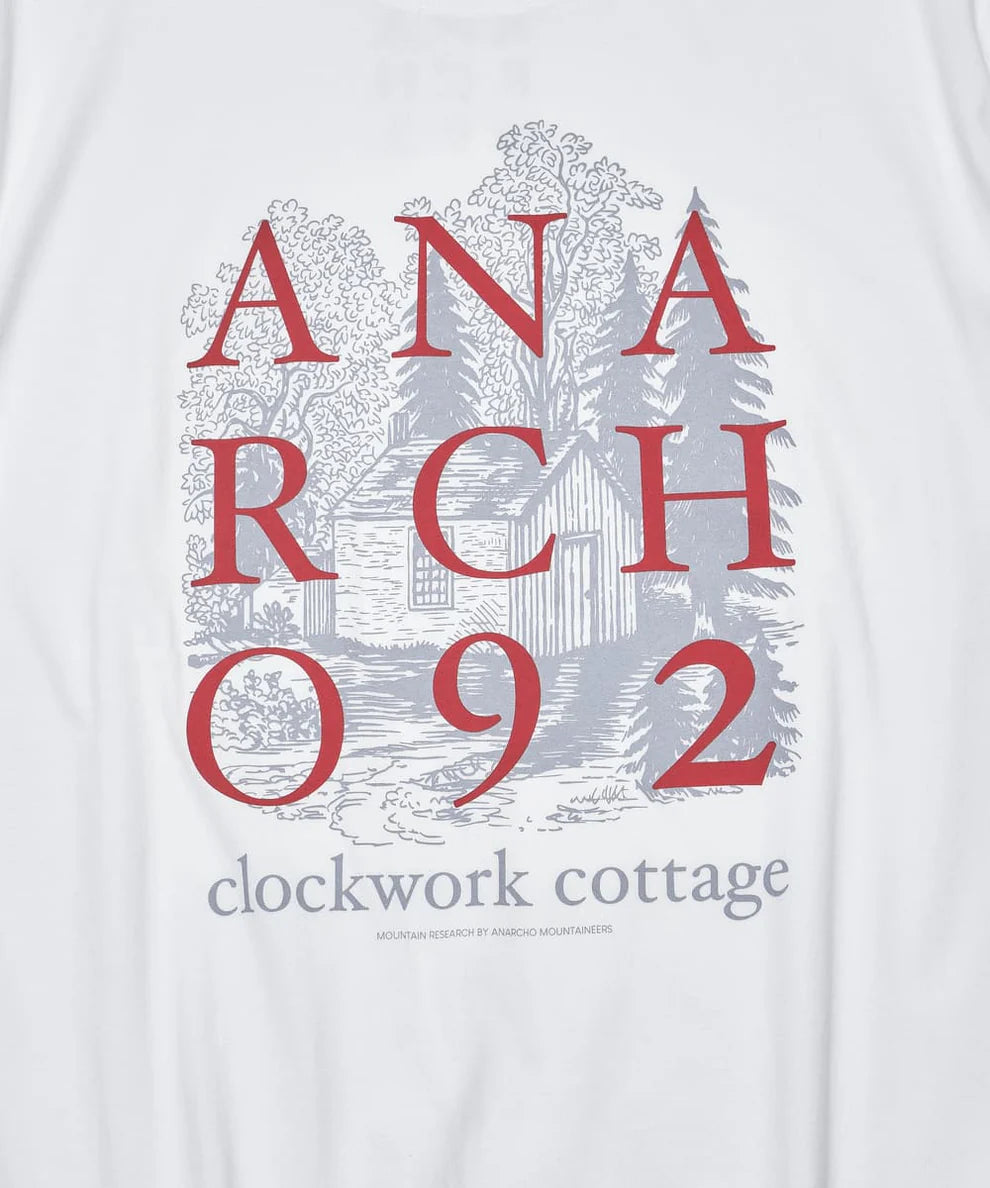 Mountain research / Title Tee