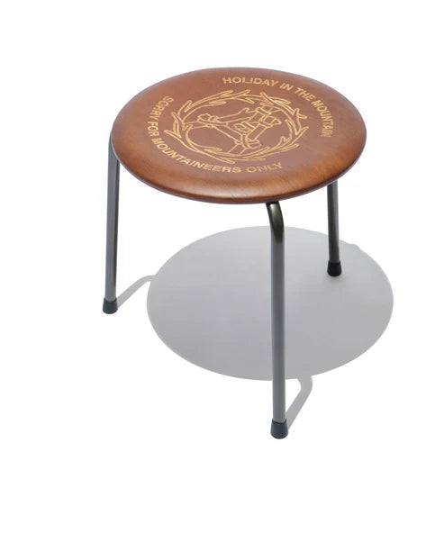 Holiday In The Mountain / Round Stool Low