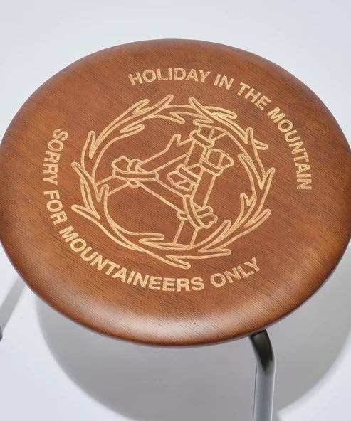 Holiday In The Mountain / Round Stool Low