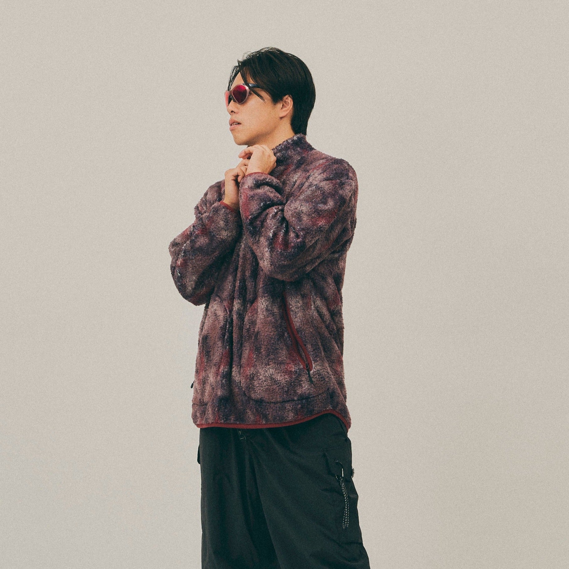 White Mountaineering / ABSTRUCT PATTERN FLEECE PULOVER