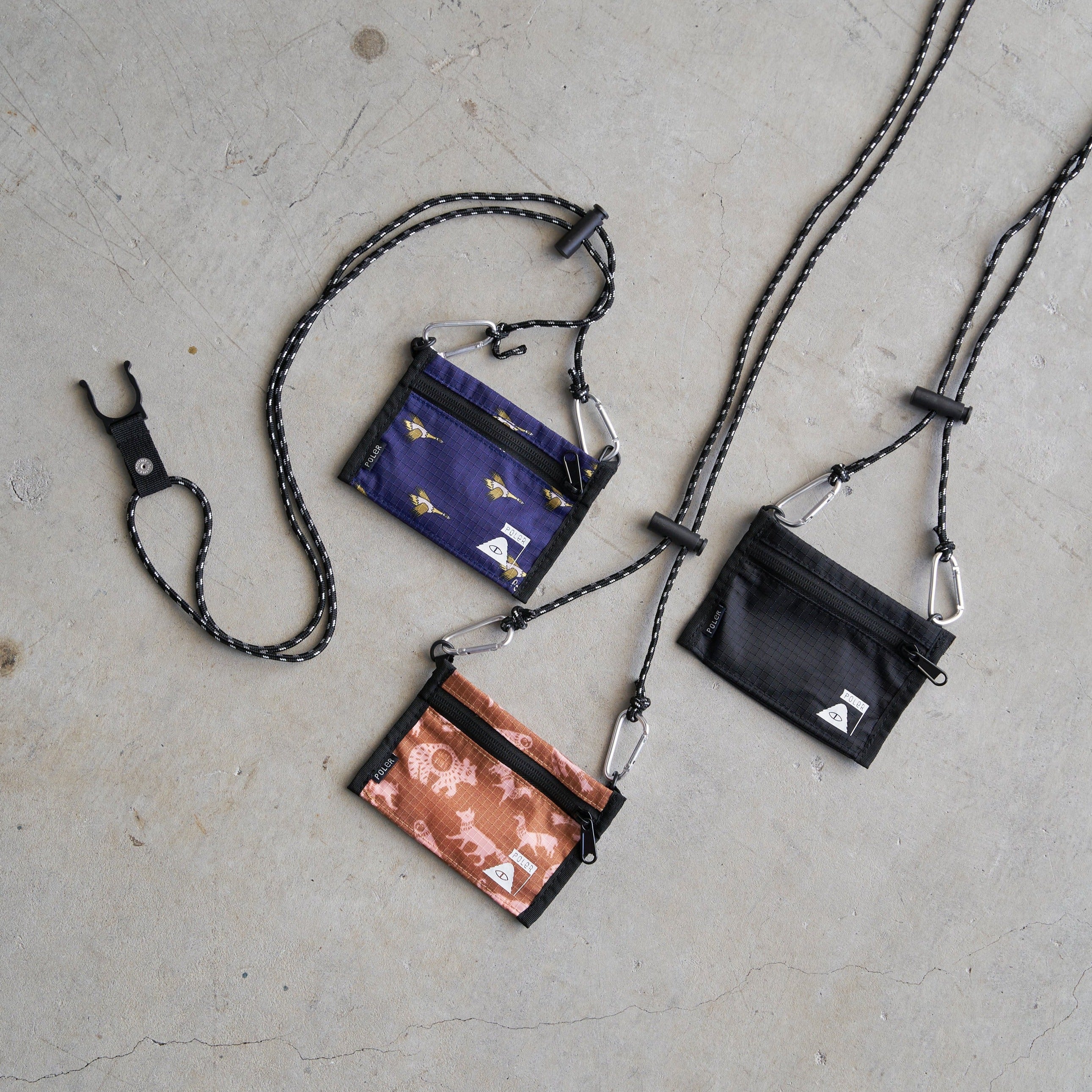 POLER / STUFFABLE DRINK POUCH
