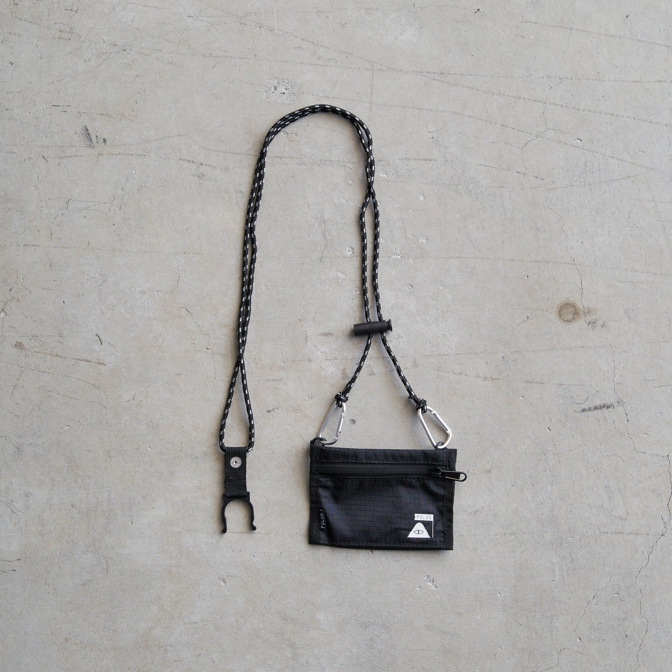 POLER / STUFFABLE DRINK POUCH