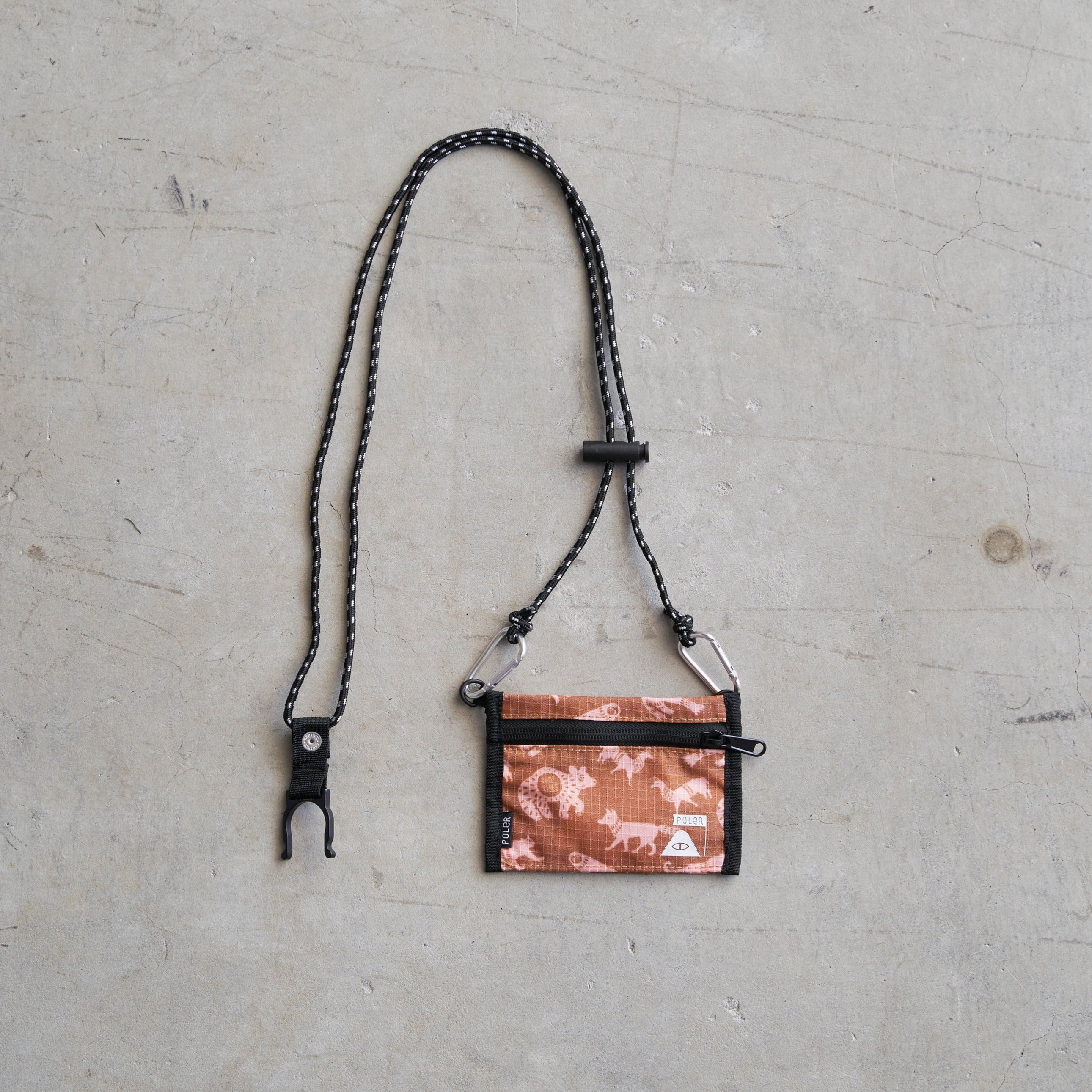 POLER / STUFFABLE DRINK POUCH