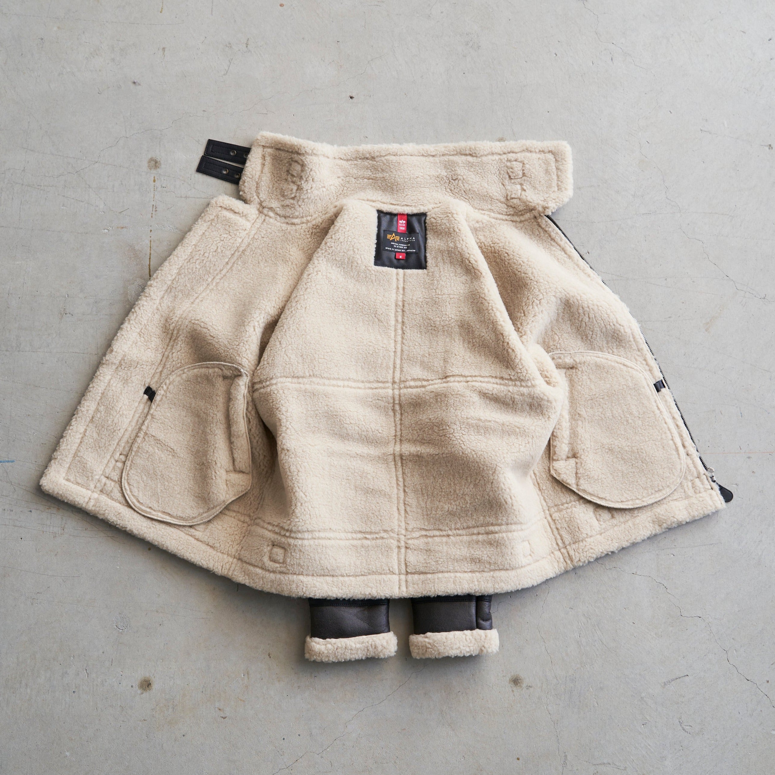 ALPHA INDUSTRIES / B-3 FAKE MOUNTON JACKET