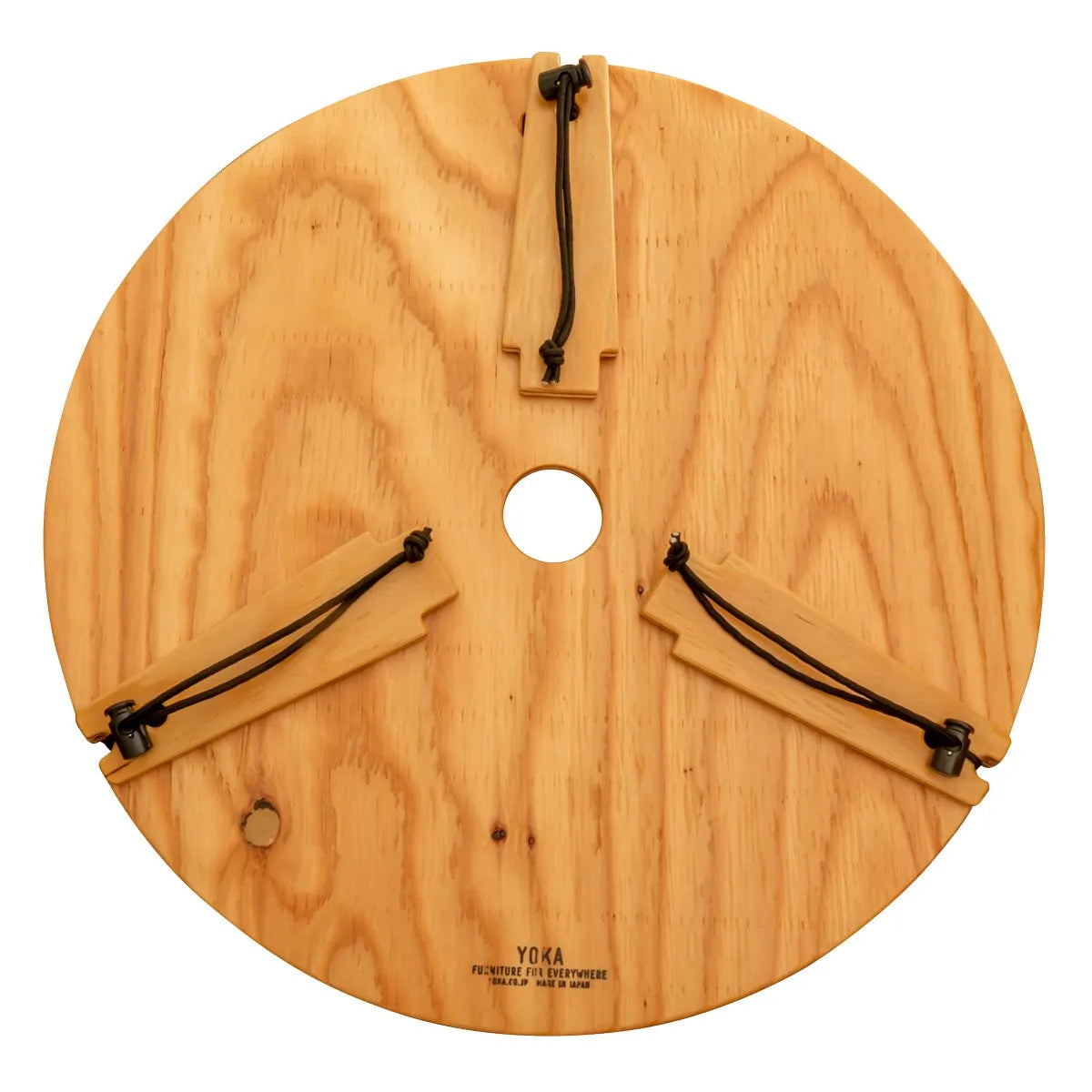 YOKA / TRIPOD TABLE ROUND