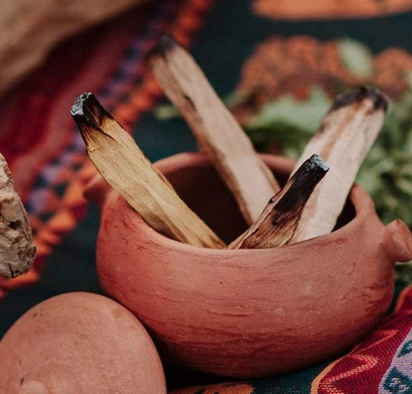 LUNASUNDARA / PALO SANTO SMUDGING STICK