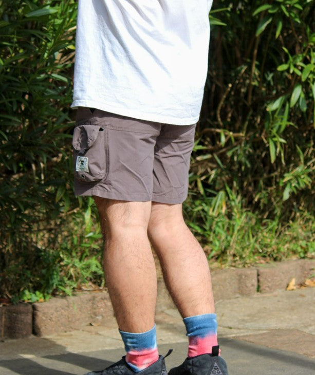 grn outdoor / TEBURA SHORTS