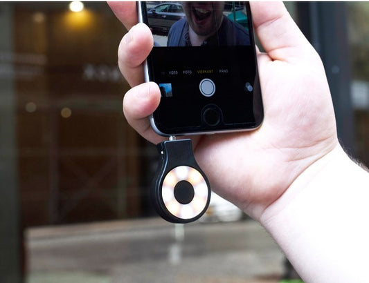 KIKKERLAND / Selfie Light