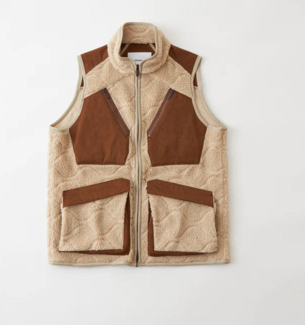 White Mountaineering  /  BOA FLEECE VEST