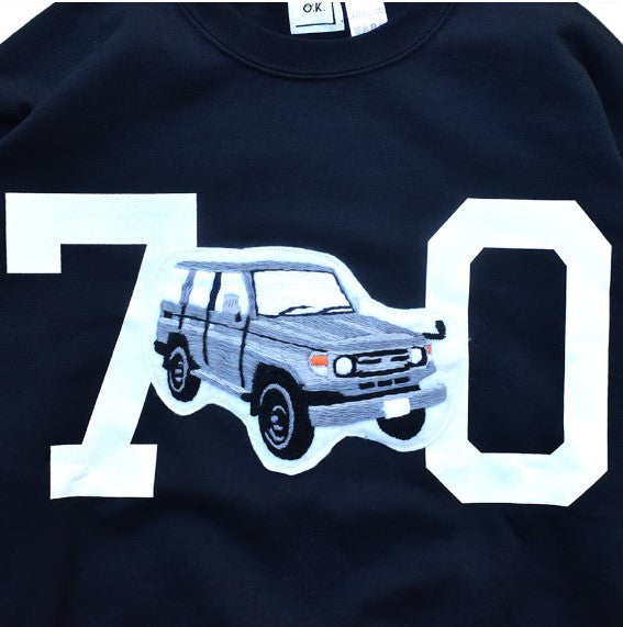 O.K. / L/C 70 EMBROIDERY CREW SWEAT