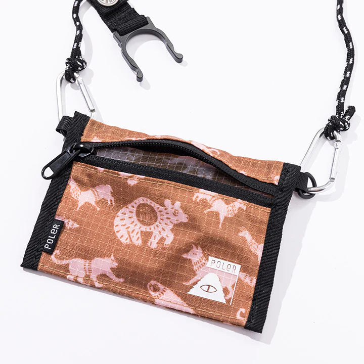 POLER / STUFFABLE DRINK POUCH