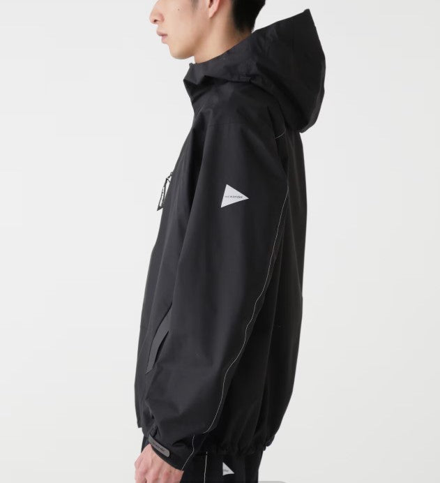 and wander / 2.5L hiker rain jacket