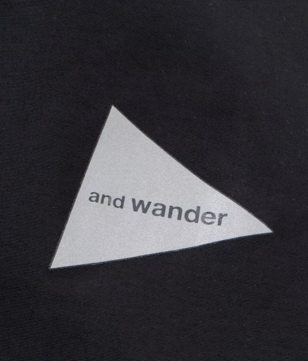 and wander / 2.5L hiker rain jacket