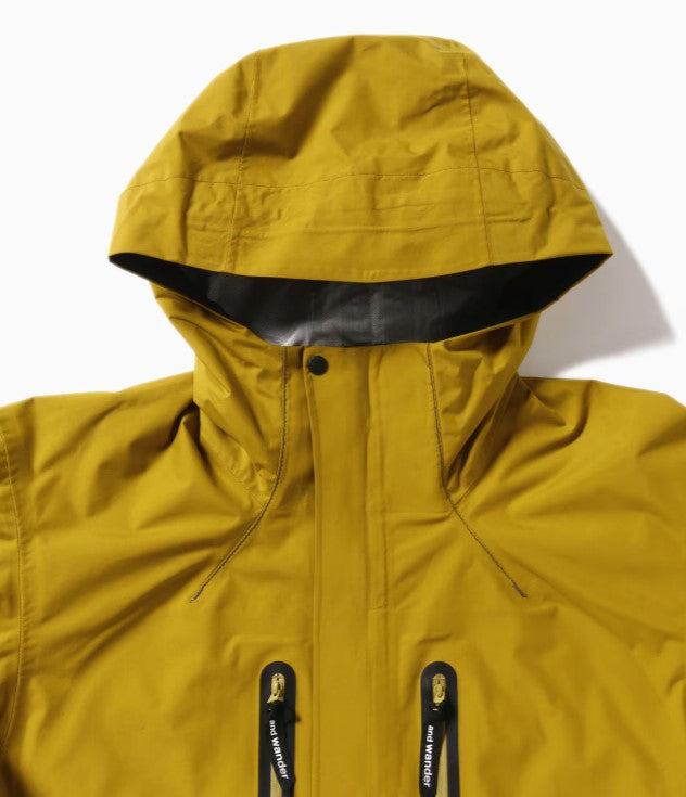 and wander / 2.5L hiker rain jacket