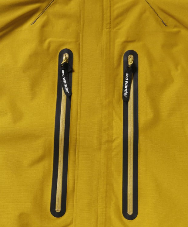 and wander / 2.5L hiker rain jacket