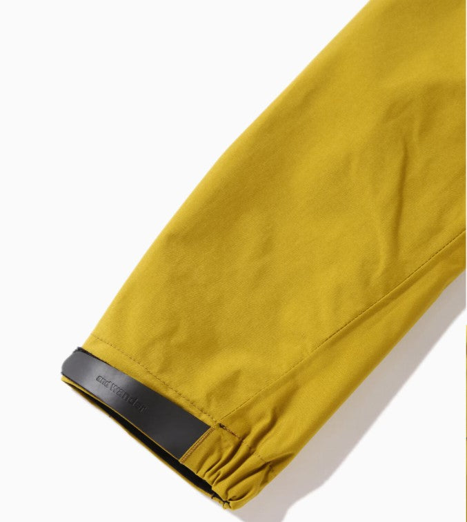 and wander / 2.5L hiker rain jacket
