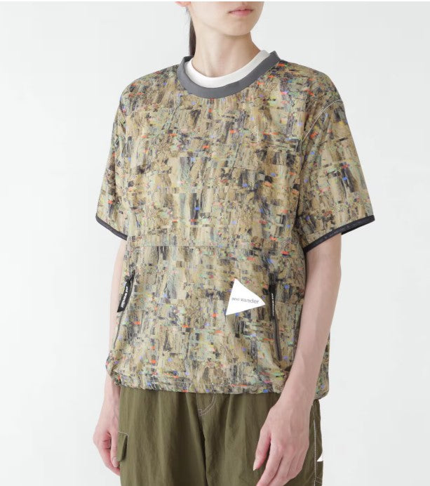 and wander / PERTEX printed wind T