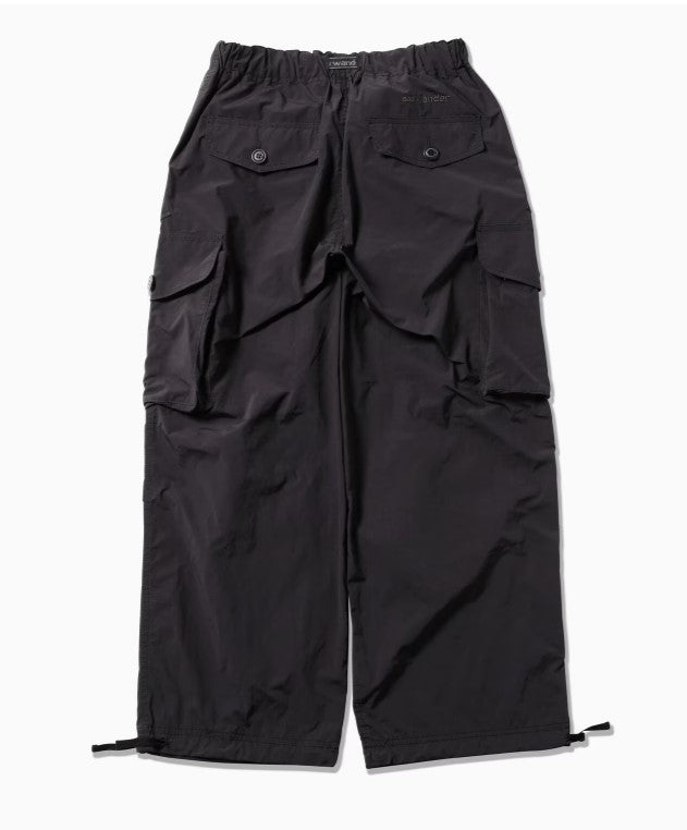 and wander / oversized cargo pants