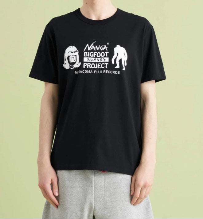 NANGA / NANGA x TACOMA FUJI RECORDS BIGFOOT SURVEY PROJECT LOGO TEE