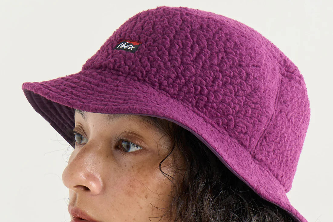 NANGA / REVERSIBLE FLEECE HAT