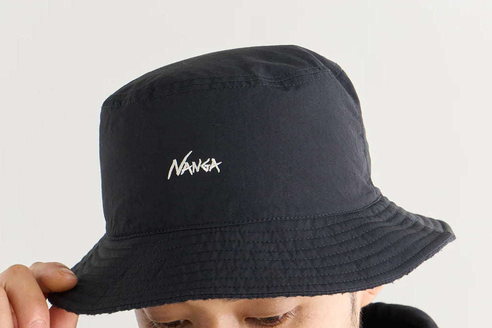 NANGA / REVERSIBLE FLEECE HAT