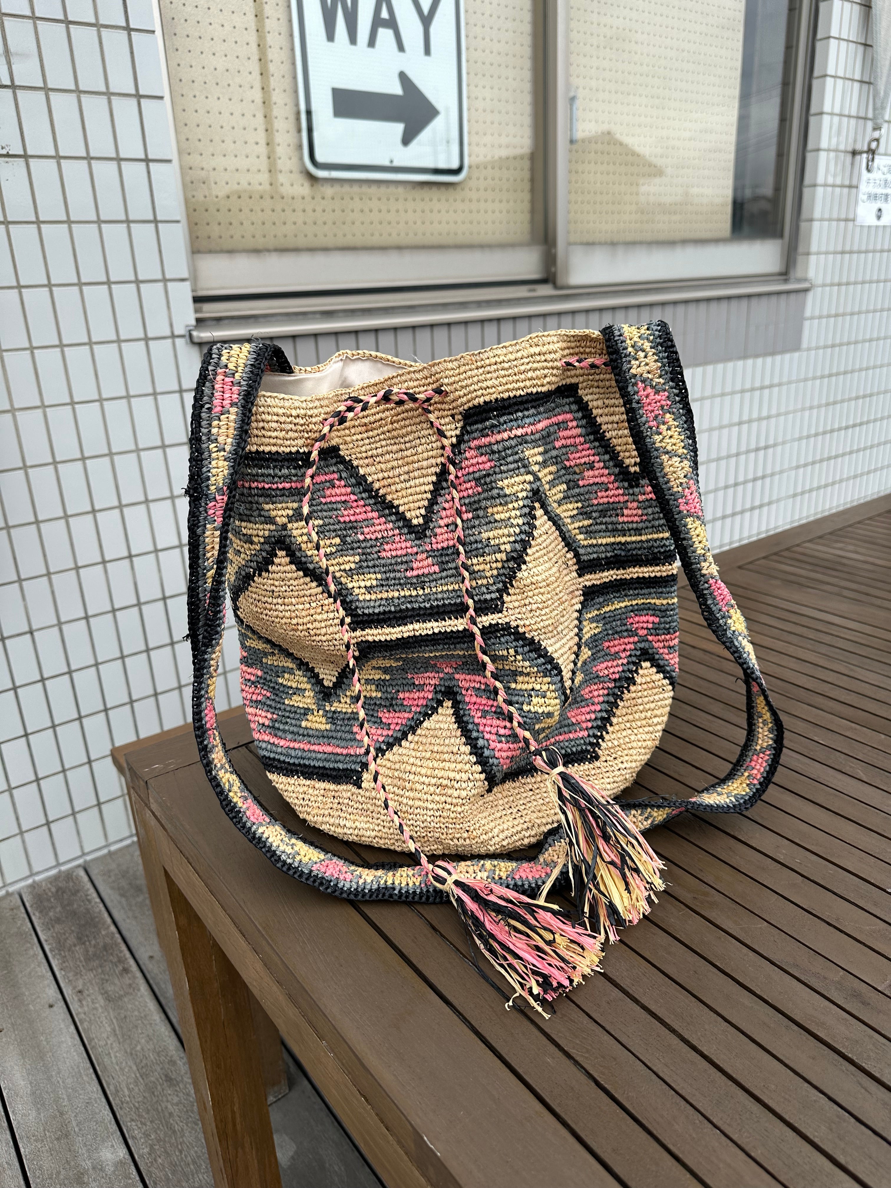 Auntierosa Holiday / ”Love stitch”Colonbia Bag