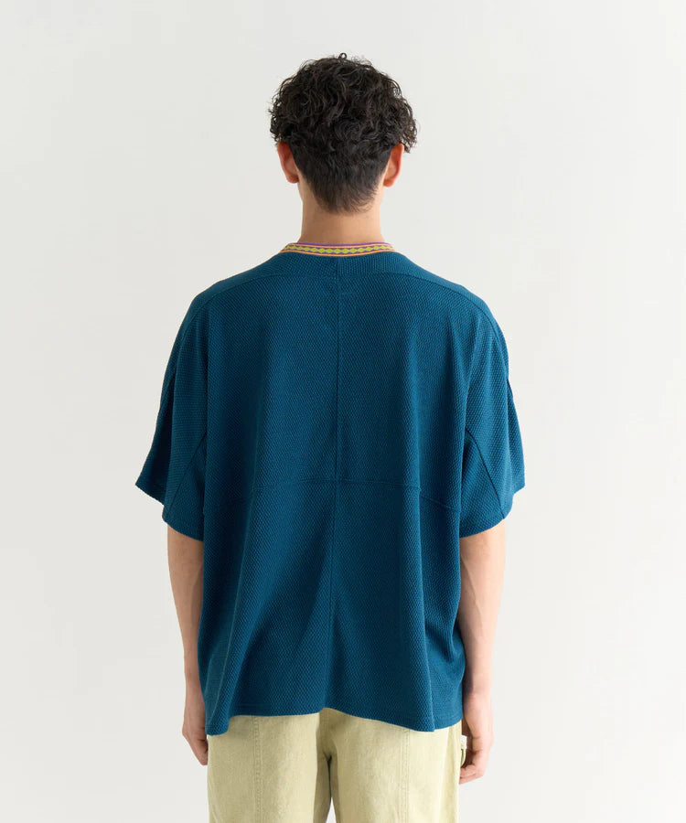 NANGA / RINGER COLLAR PANEL TEE