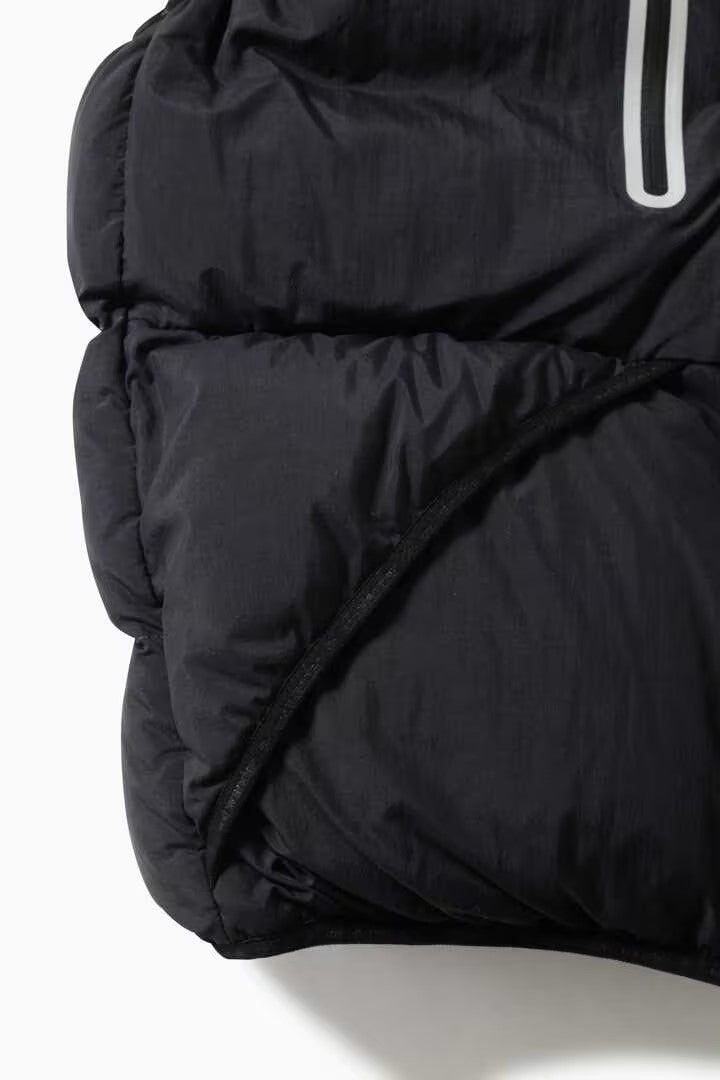and wander / GRAMICCI × and wander down vest
