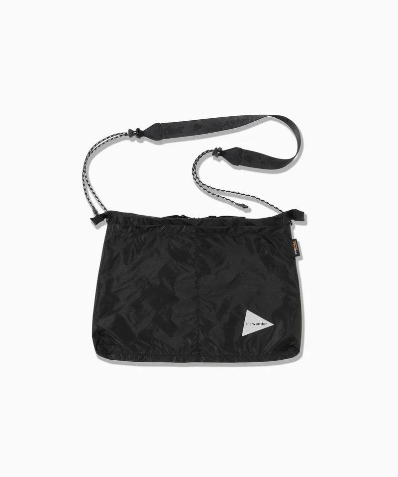 and wander / sil sacoche