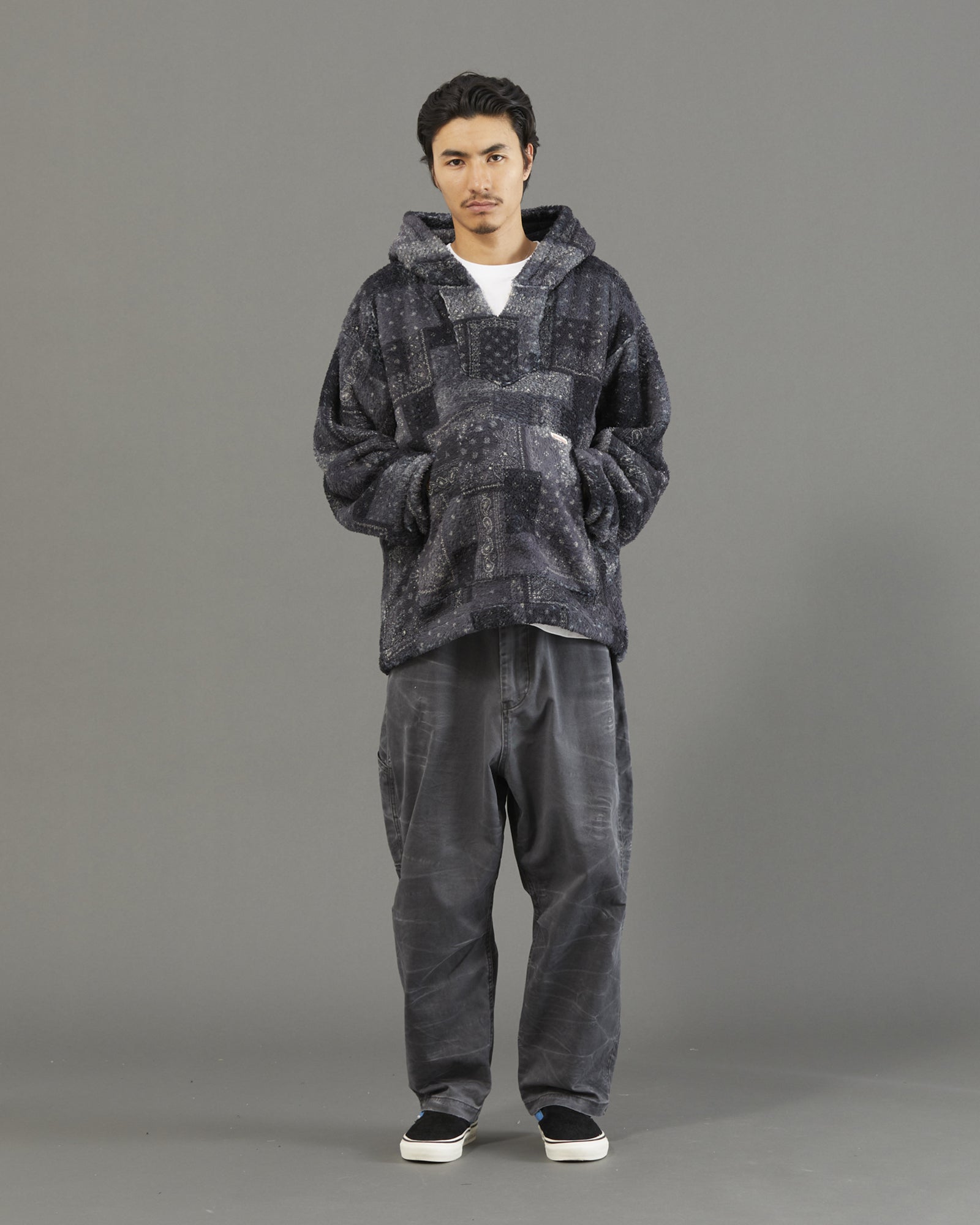 Liberaiders / BANDANA PILE FLEECE HOODIE