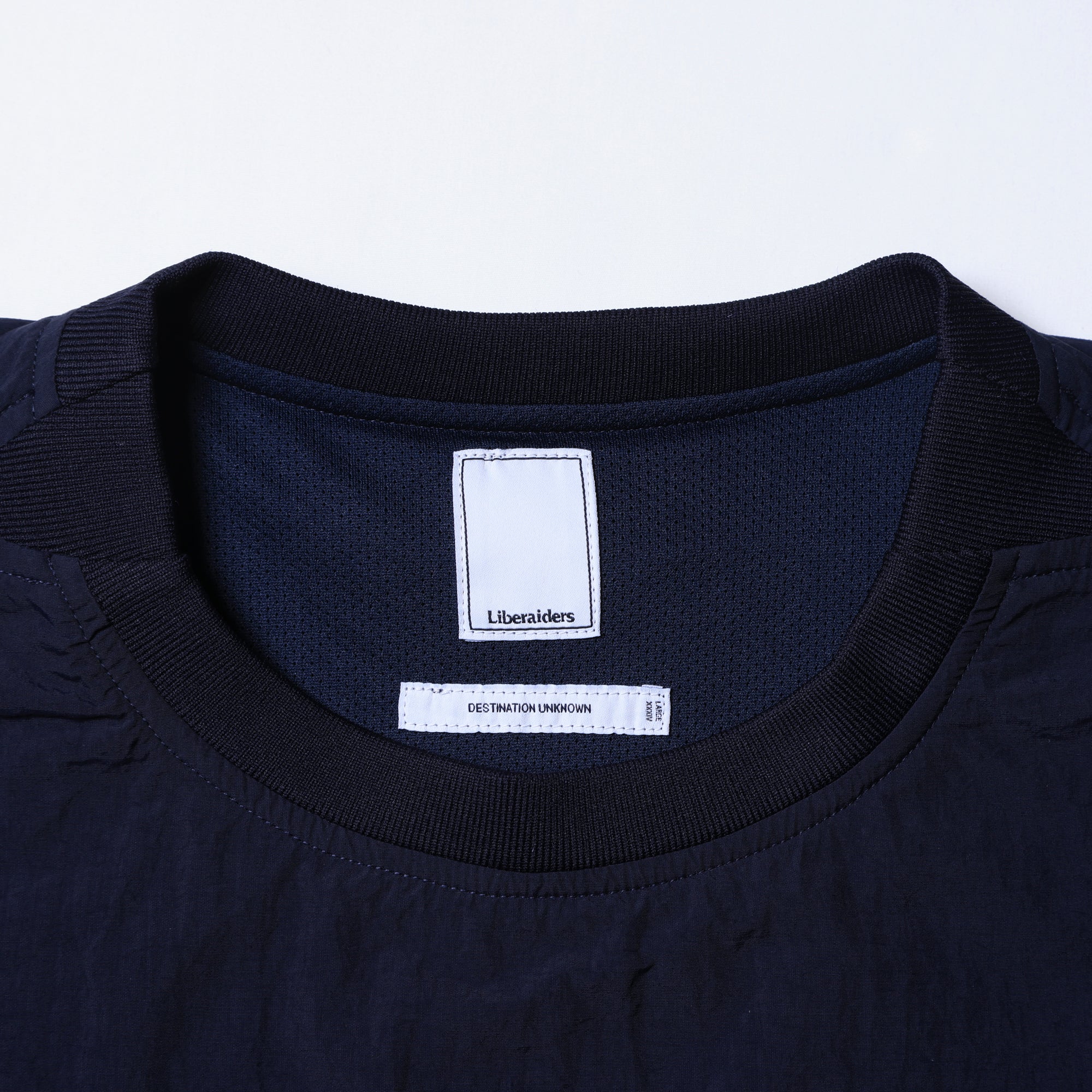 Liberaiders / LR NYLON CREWNECK