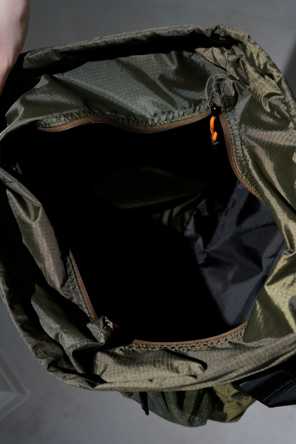 CARIBOU MOUNTAINEERING / LIGHT WEIGHT PACK TOTE