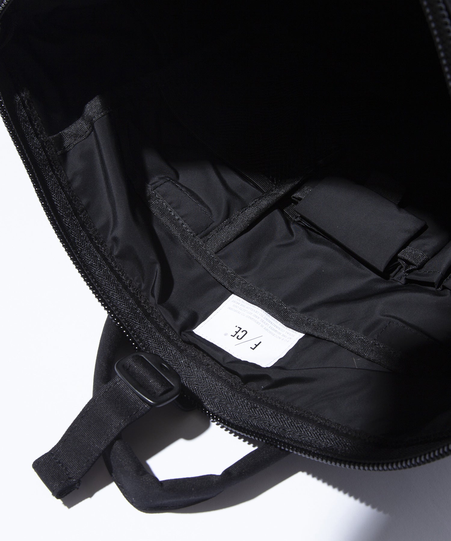 F/CE. / ReFIBER 3WAY HELMET BAG