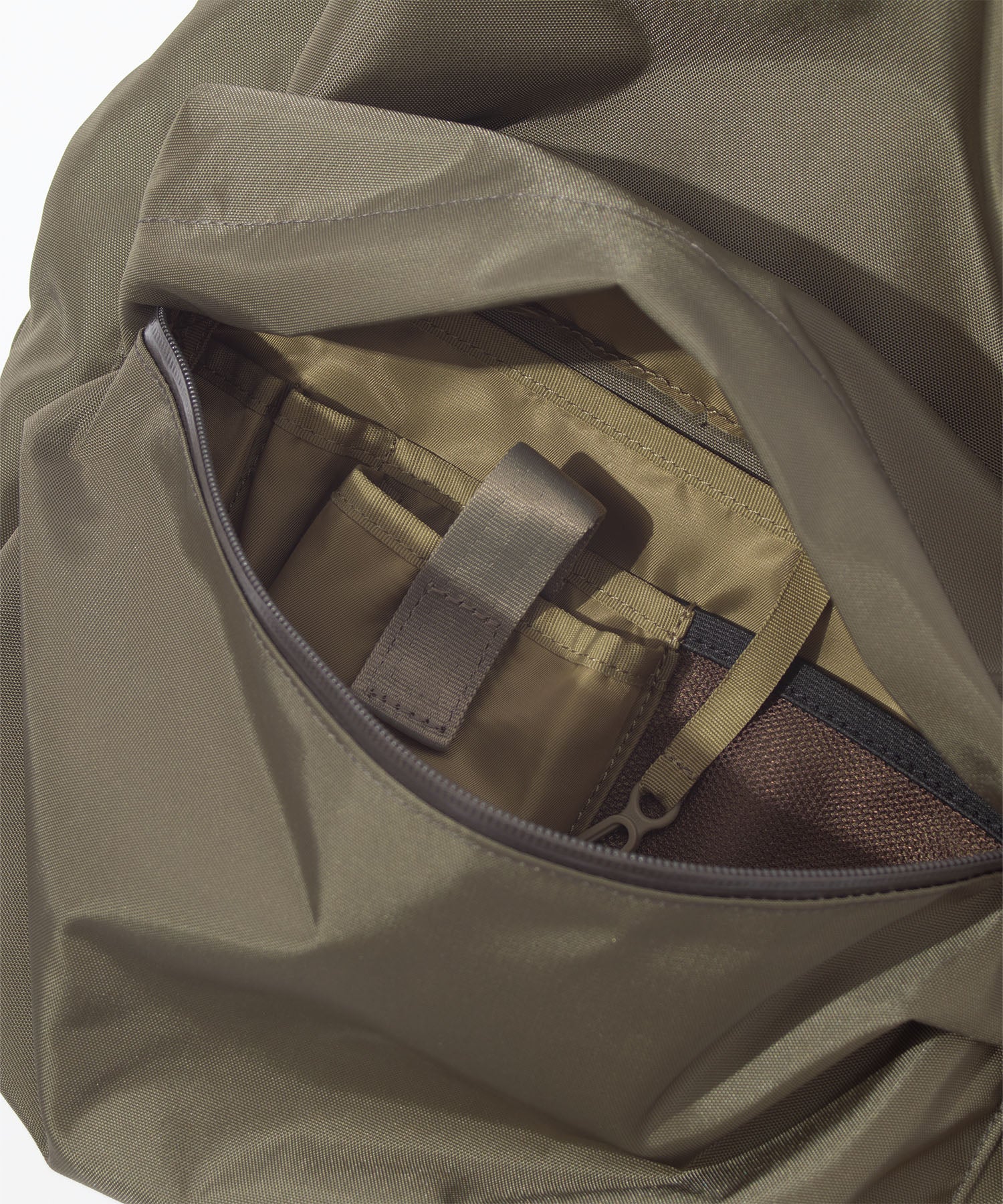 F/CE. / 420 re/cor TECHNICAL DAY PACK