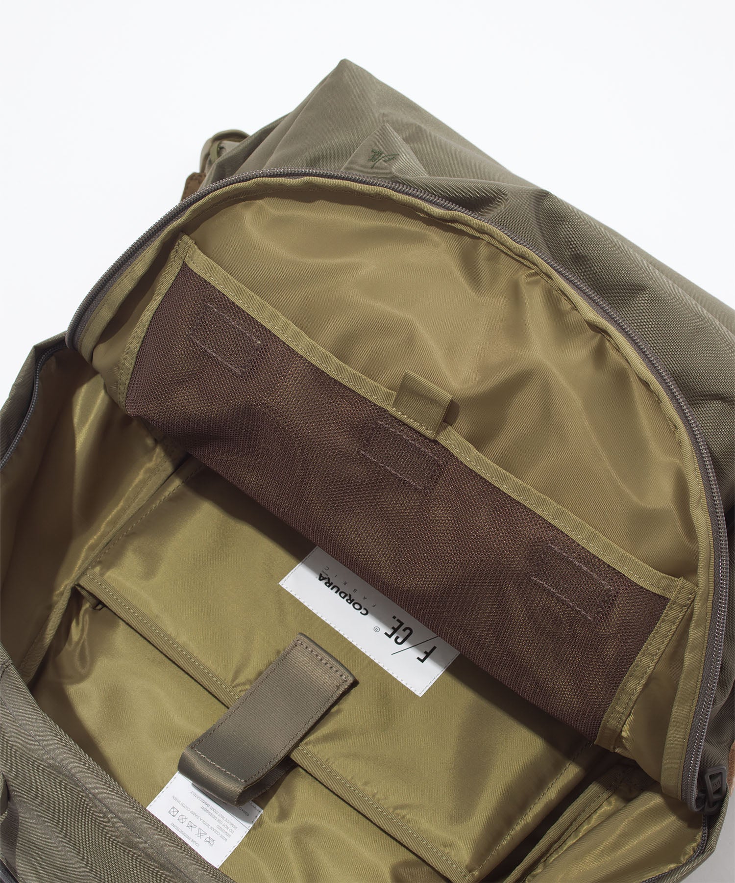 F/CE. / 420 re/cor TECHNICAL DAY PACK