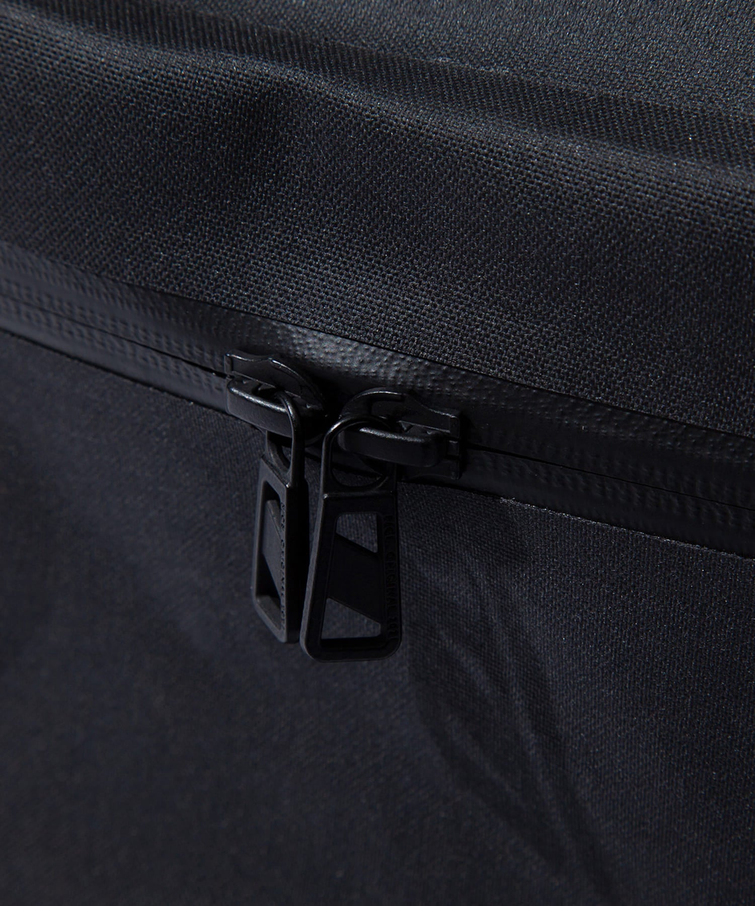 F/CE. / CORDURA DRY 2WAY TROLLY