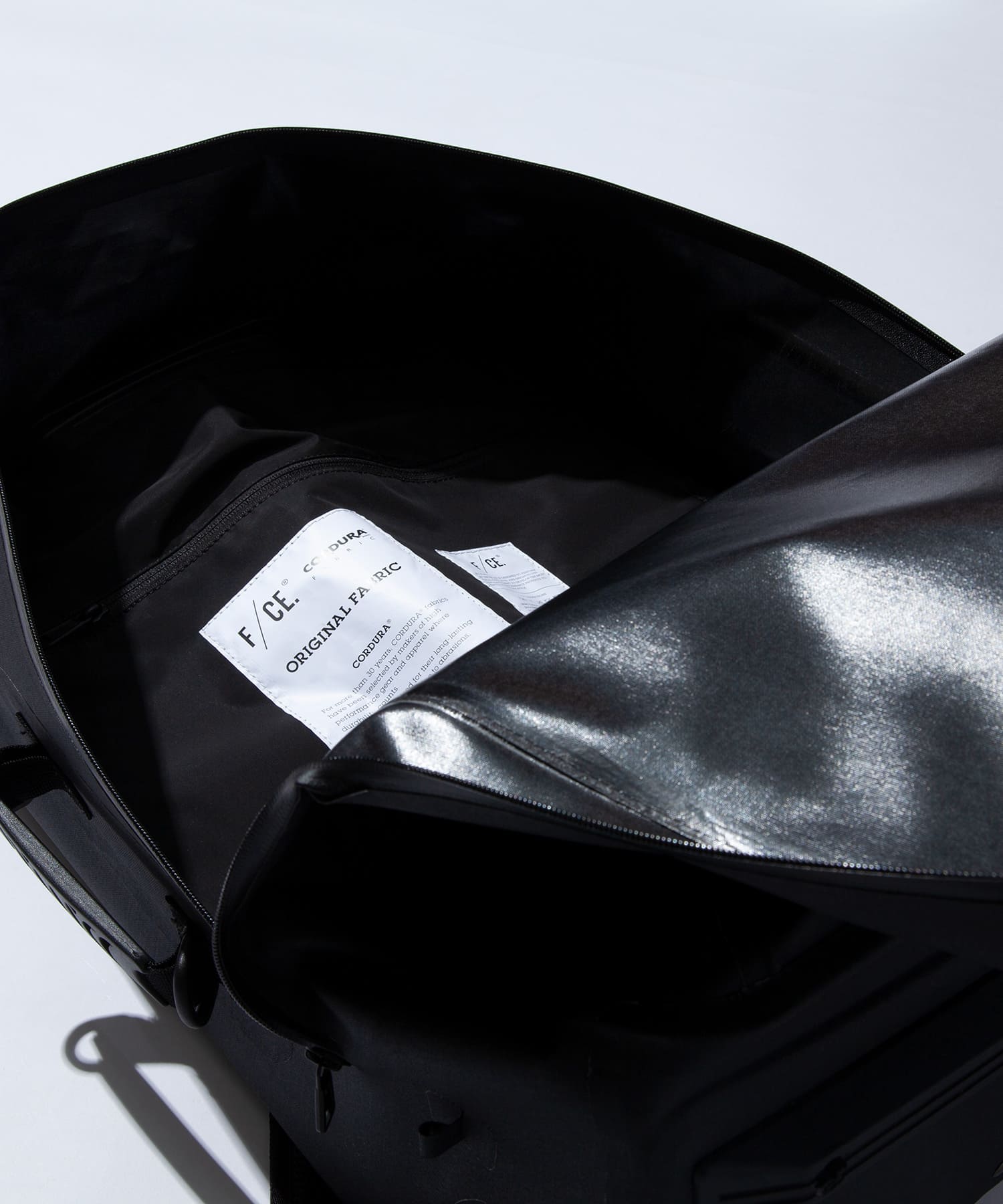 F/CE. / CORDURA DRY 2WAY TROLLY