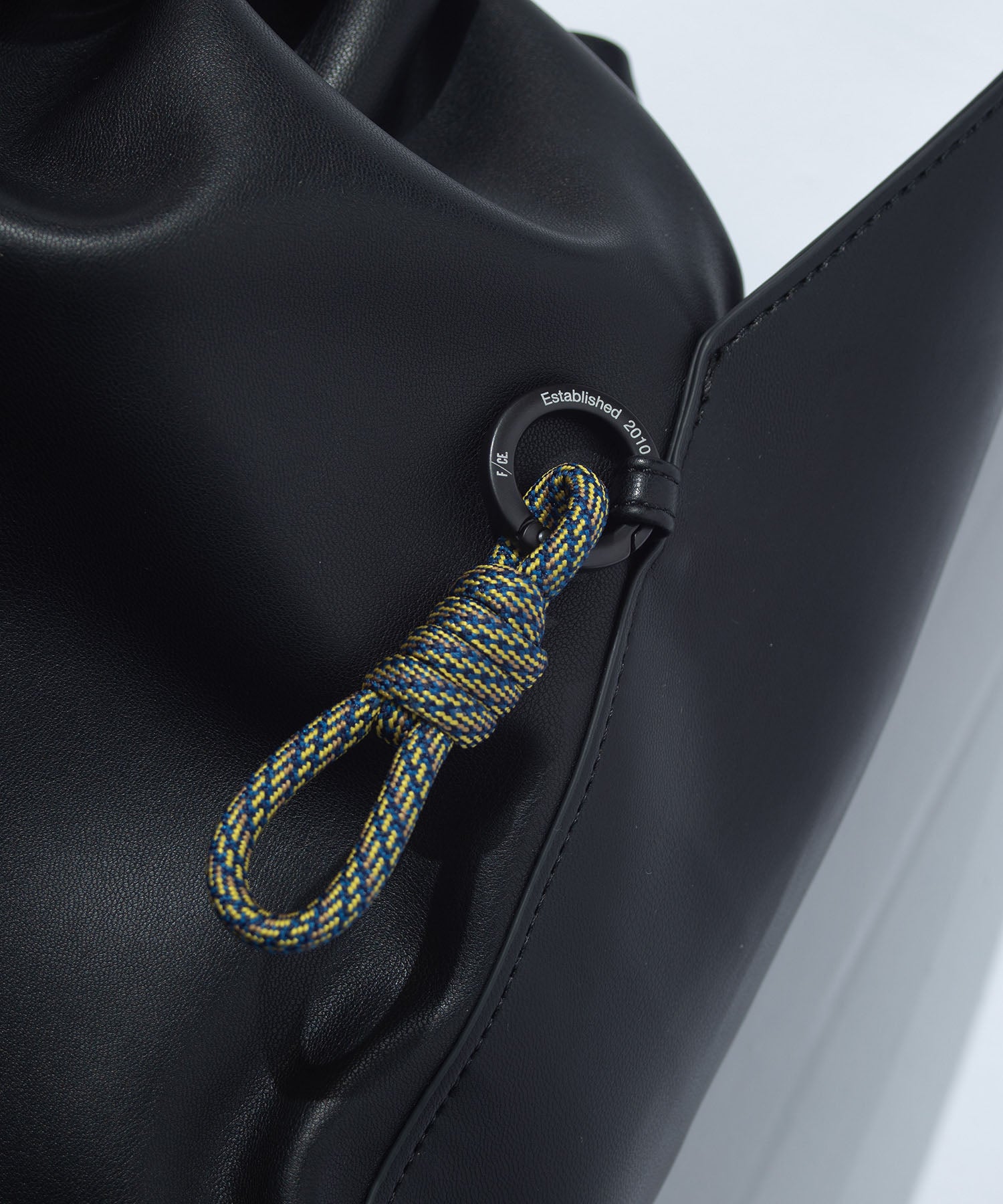 F/CE. / TECH LEATHER DRAWSTRING SHOULDER