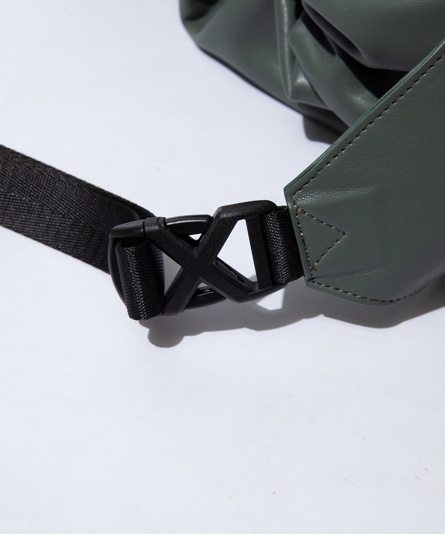 F/CE. / TECH LEATHER DRAWSTRING SHOULDER