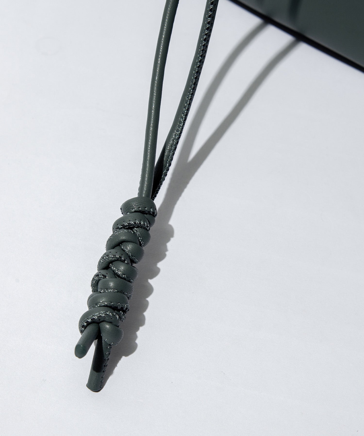 F/CE. / TECH LEATHER DRAWSTRING SHOULDER