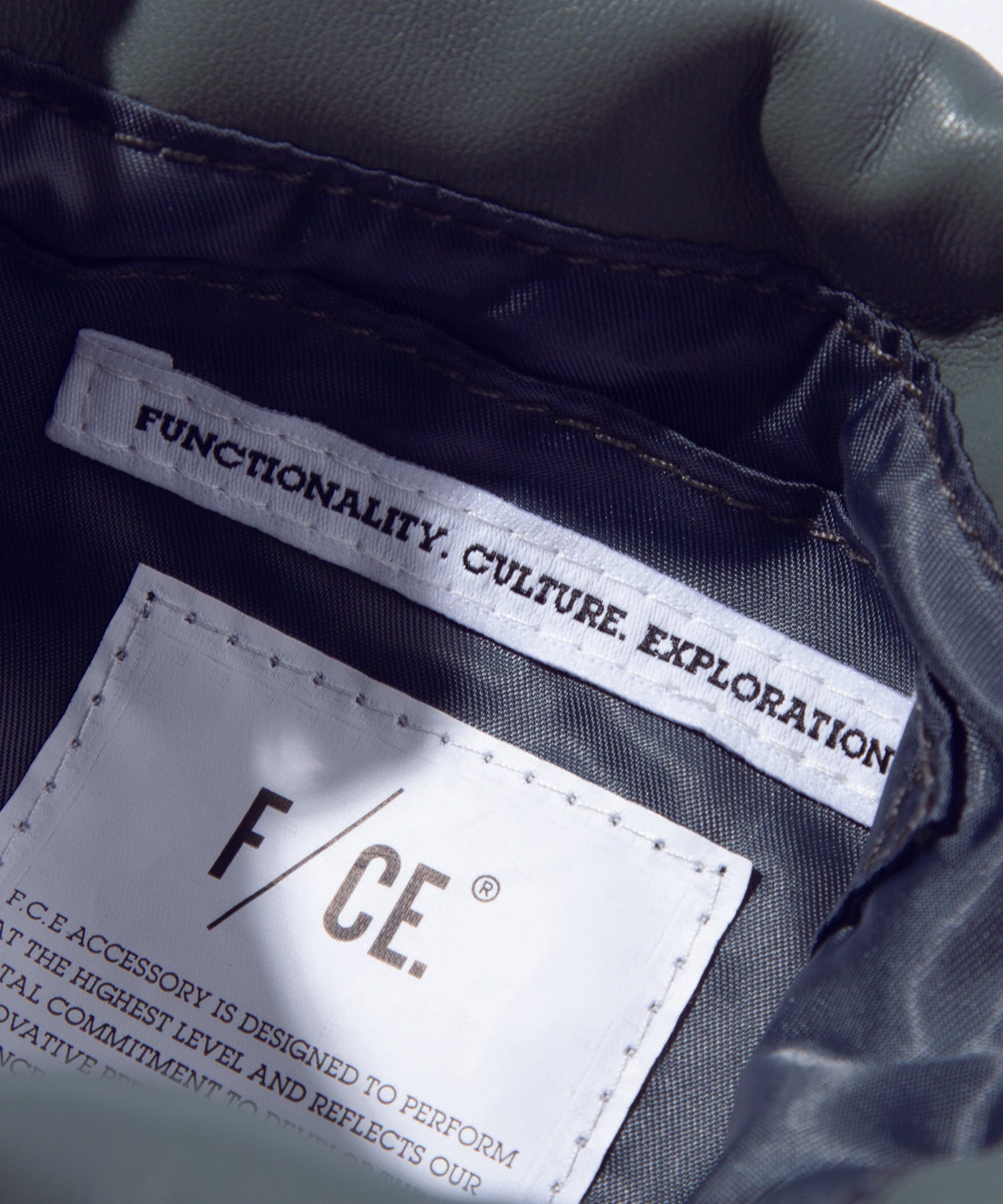 F/CE. / TECH LEATHER DRAWSTRING POCHETTE