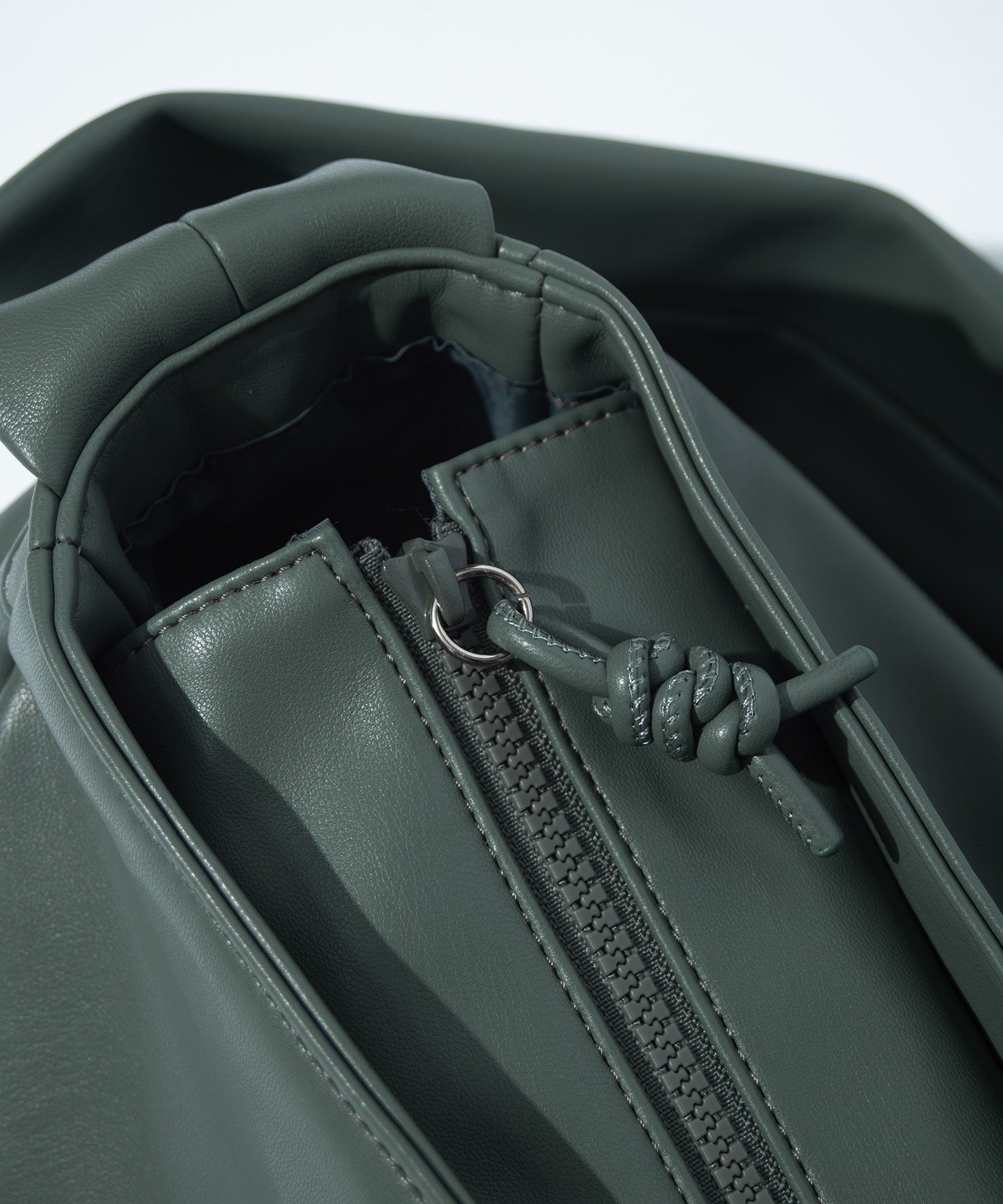 F/CE. / TECH LEATHER NEWSPAPER BAG