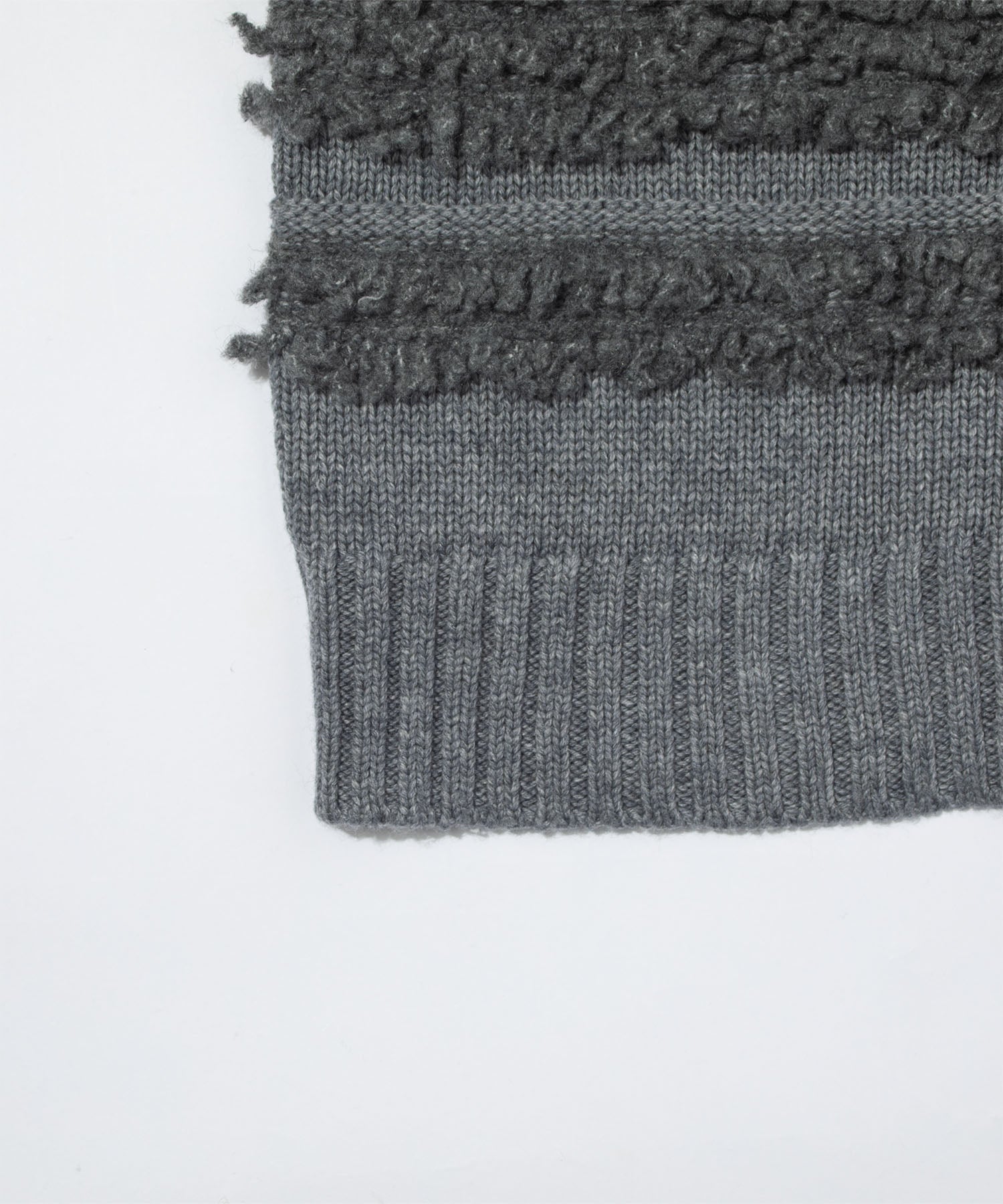 F/CE. / DUAL TEXTURE SHIFTED LINES KNIT