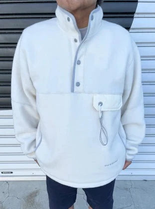 and wander / wool fleece pullover