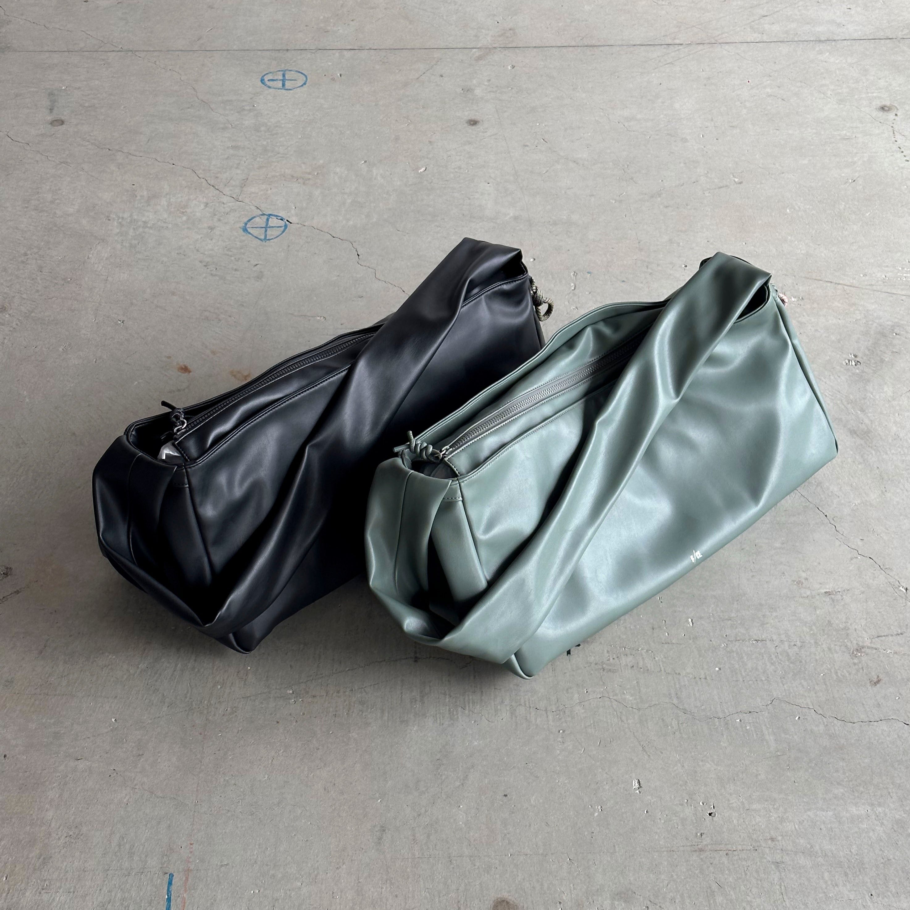 F/CE. / TECH LEATHER NEWSPAPER BAG