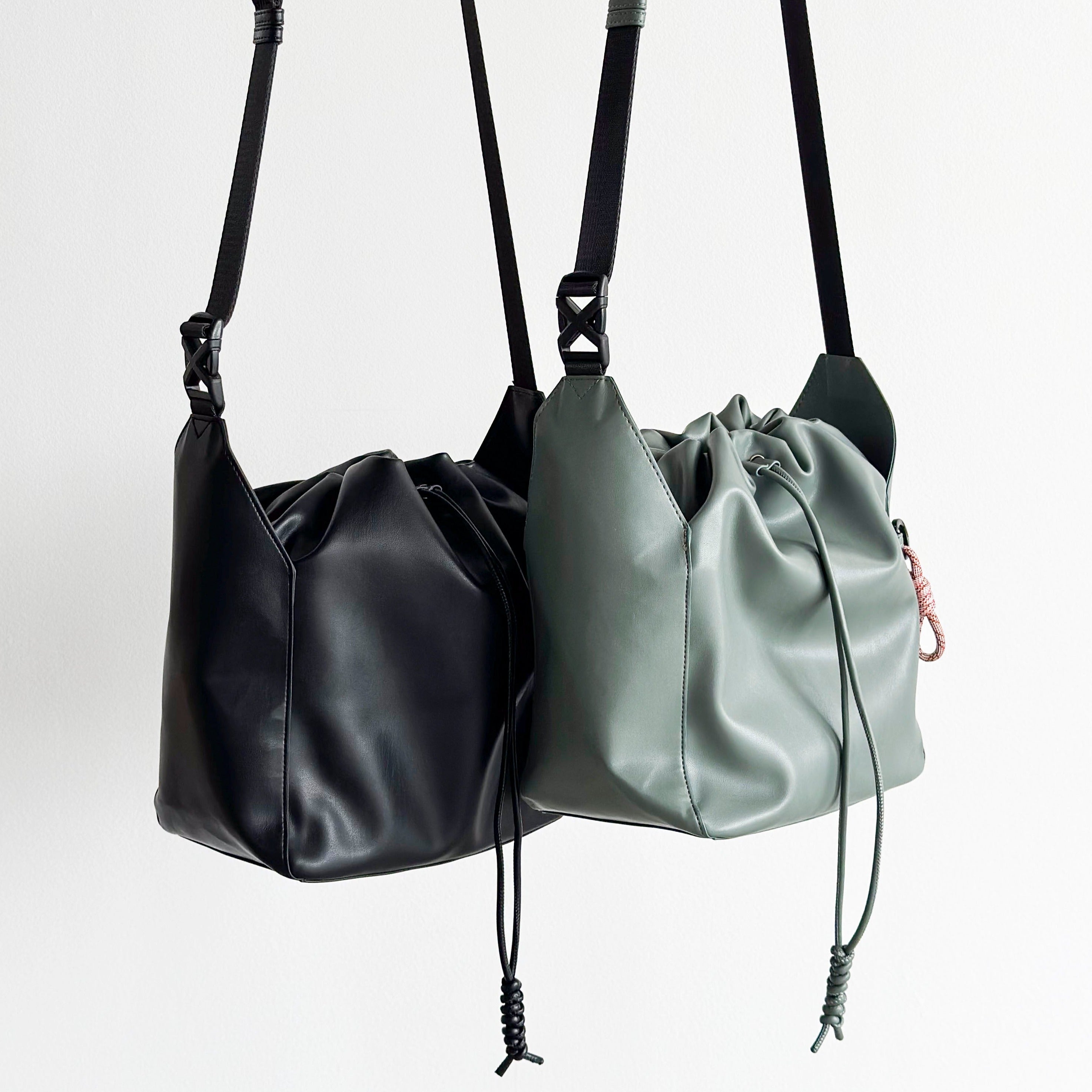 F/CE. / TECH LEATHER DRAWSTRING SHOULDER