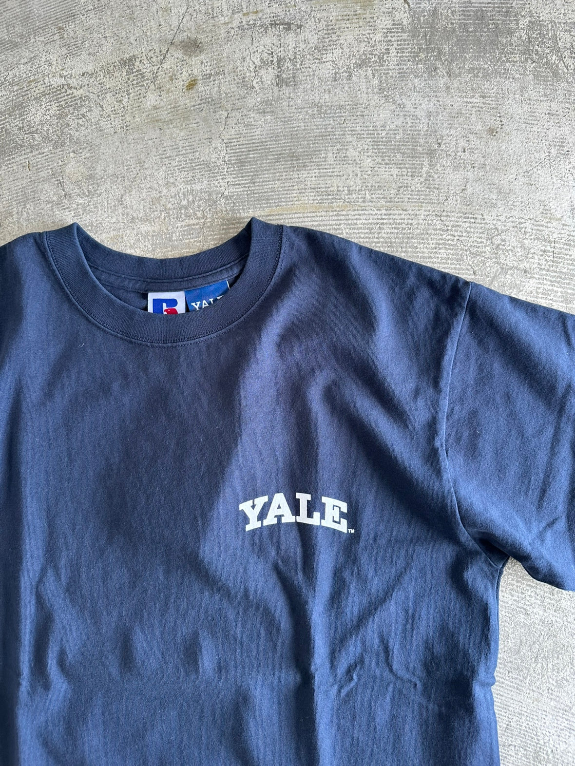 RUSSELL ATHLETIC / Vale University®'BOOKSTORE Jersey S/S Shirt