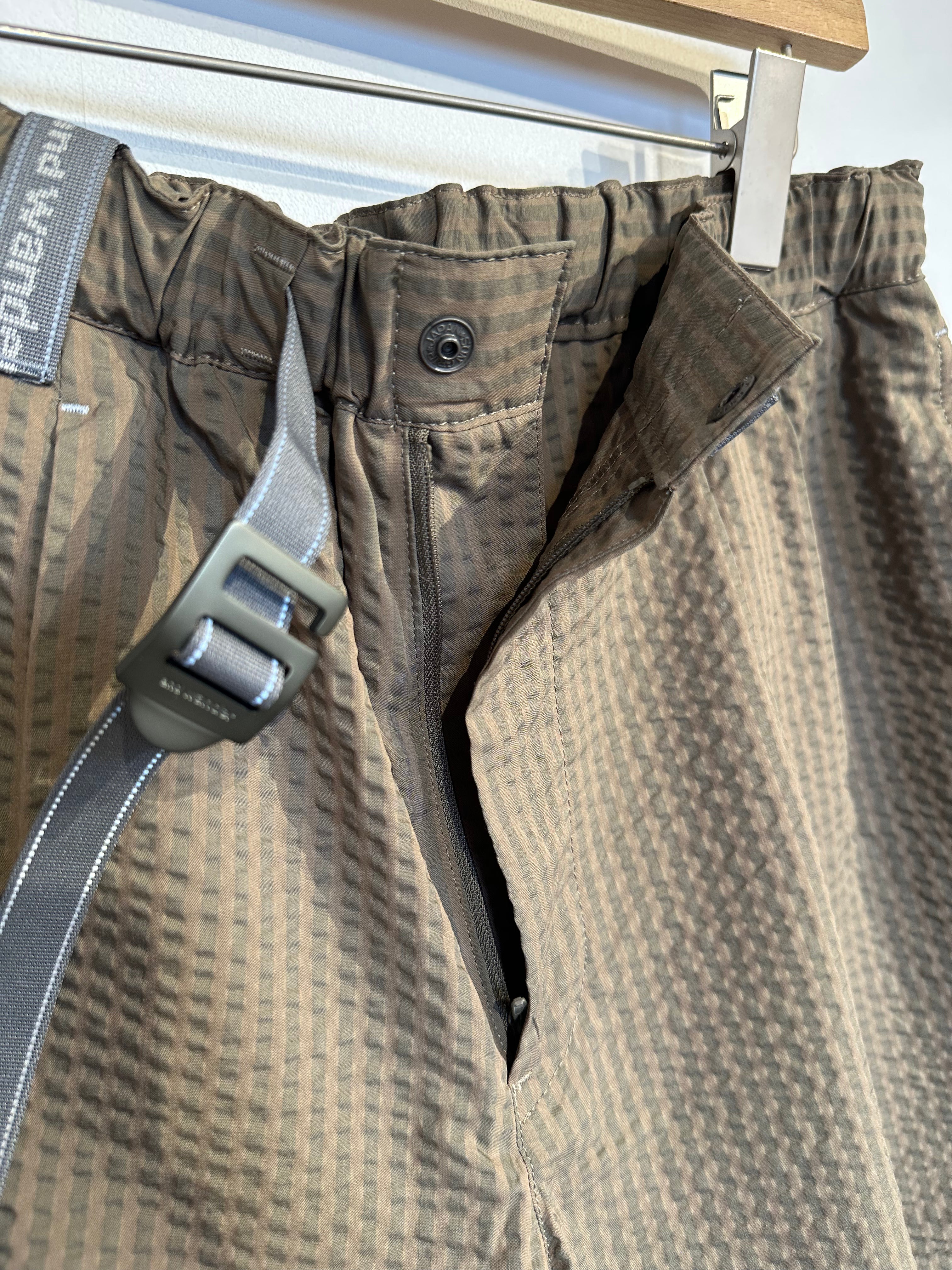 and wander / dry soft seersucker short pants (M)