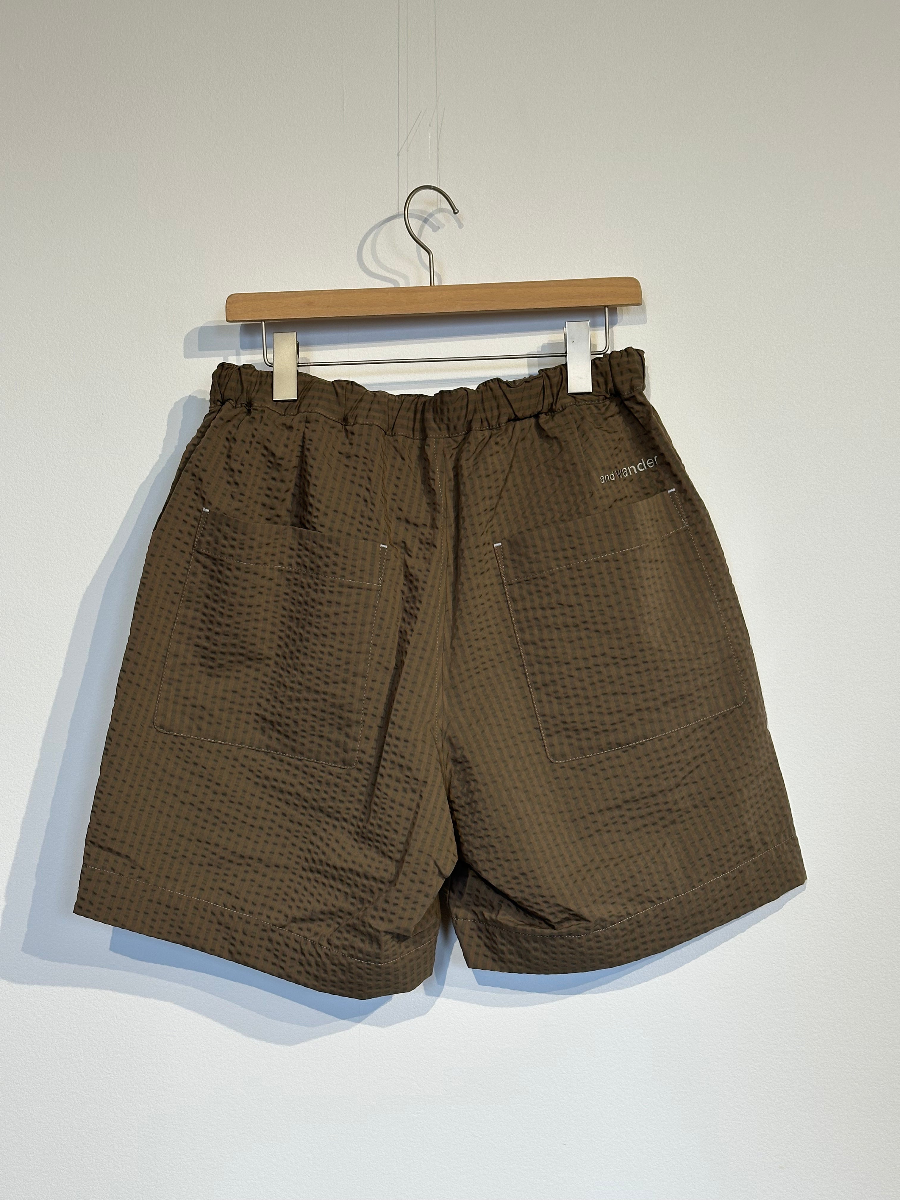 and wander / dry soft seersucker short pants (M)